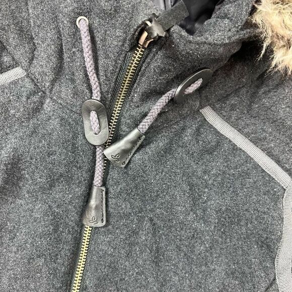 prAna Women's Gray Quilted Hooded Vest Size M Casual Sleeveless - Picture 4 of 9